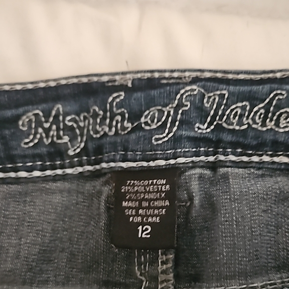 Myth of Jade Dark Blue Jeans with Embroidered Pocket Size 12 - Picture 6 of 8